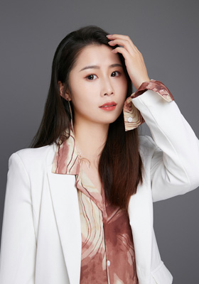 洛婧一 主案設(shè)計師